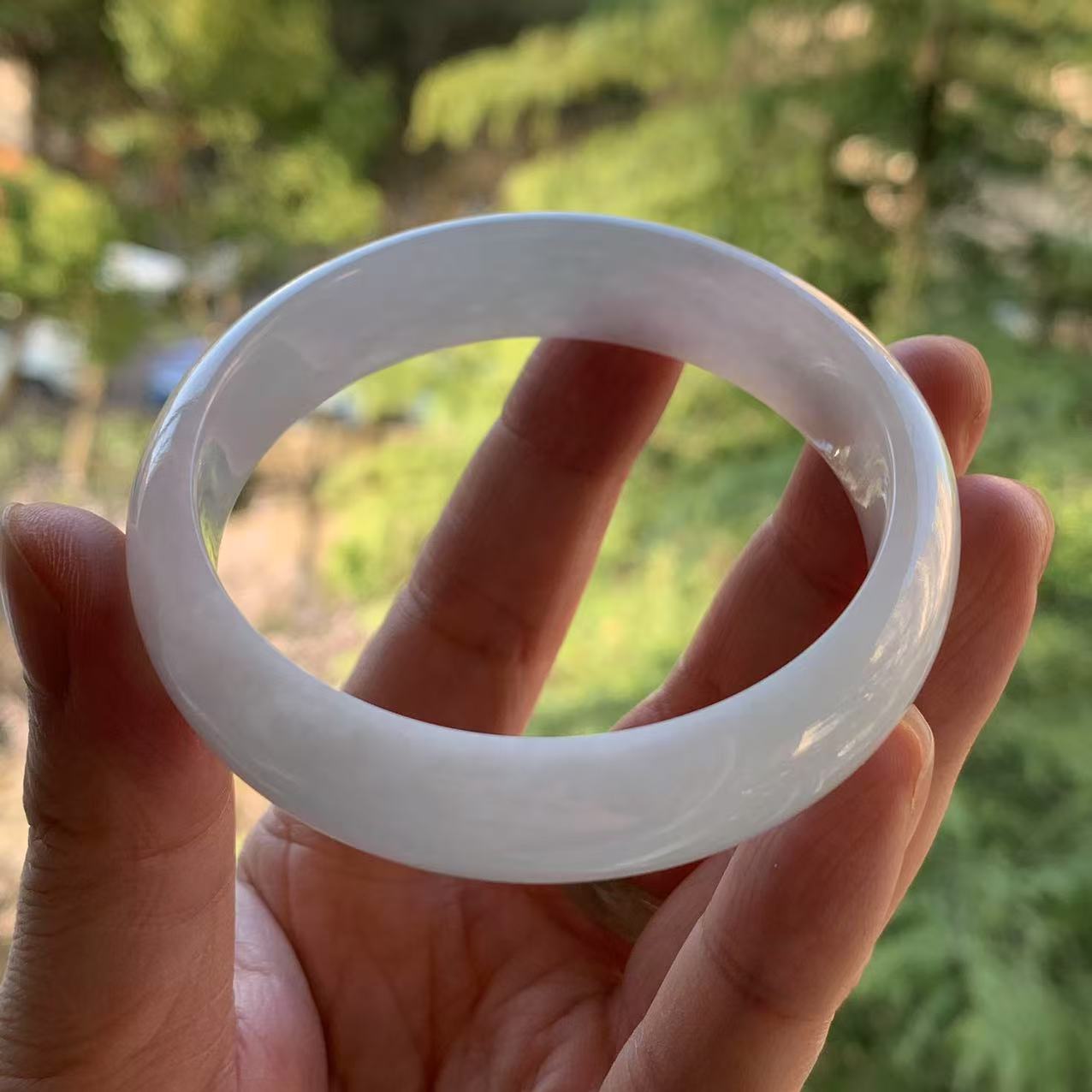缅甸翡翠白色纯净正圈手镯56.7mm