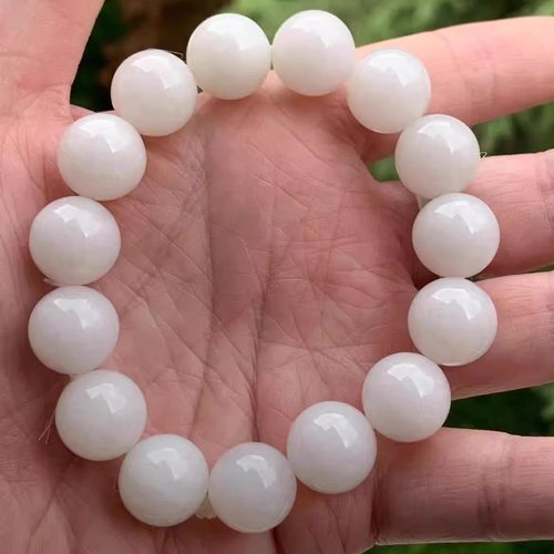 缅甸翡翠手A货白色藕粉底手串13+