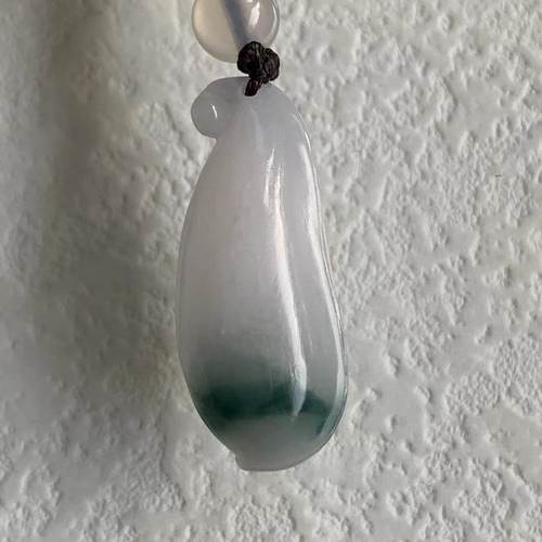 缅甸翡翠福瓜吊坠白色飘花挂件