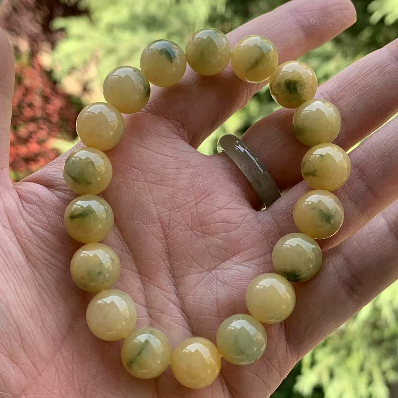 缅甸A货翡翠小手串黄翡蓝色飘花