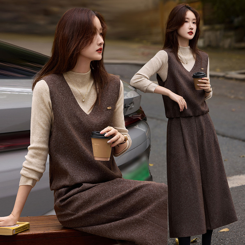 气质马甲针织衫阔腿裤套装2025冬季新款女三件套,女装/女士精品,时尚套装,淘宝优惠券,粉丝福利购,淘宝优惠卷