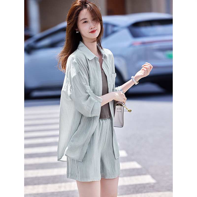 2026年春季新款夏季遮阳衬衫吊带背心休闲短裤三件套装女