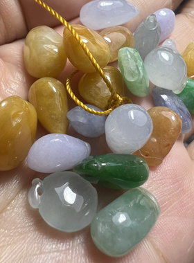 网友特拍天然缅甸A货翡翠小配件合集