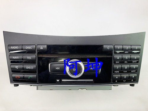 适用于奔驰W212 E级E200L E260E300E350 CLS300 CLS350音响CD主机
