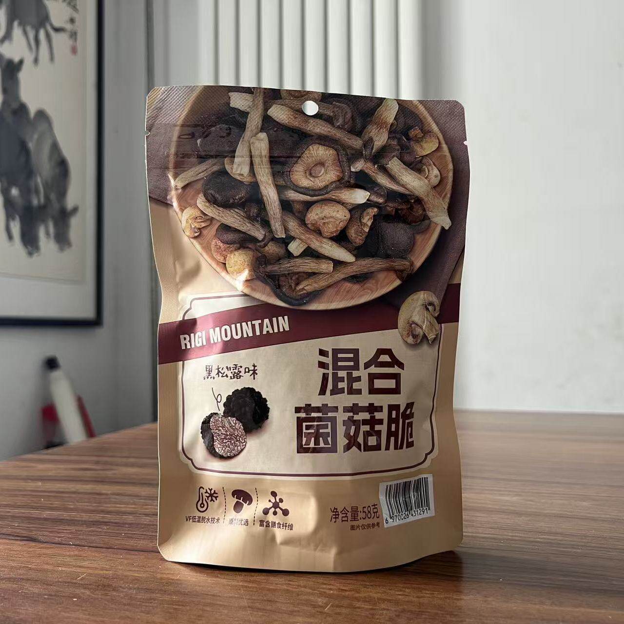 喜龙果混合菌菇脆58g黑松露味蘑菇干即食香菇脆解馋零食休闲食品