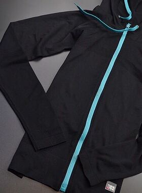 偏大 偏长 适合高个子 运动外套 带帽 开衫长袖 插肩袖夹克 拉链