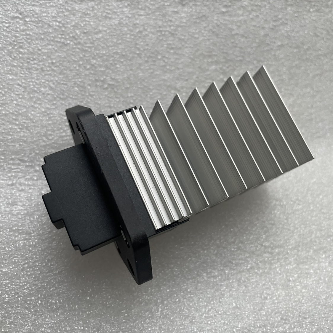 适配荣威EI5 I5 EI6 I6RXQ8名爵MG5 67暖风电阻 空调电阻 调速