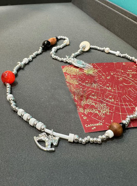 ZHAZHA韩国新款珍珠项链女轻奢小众设计感彩色小马吊坠珠子锁骨链