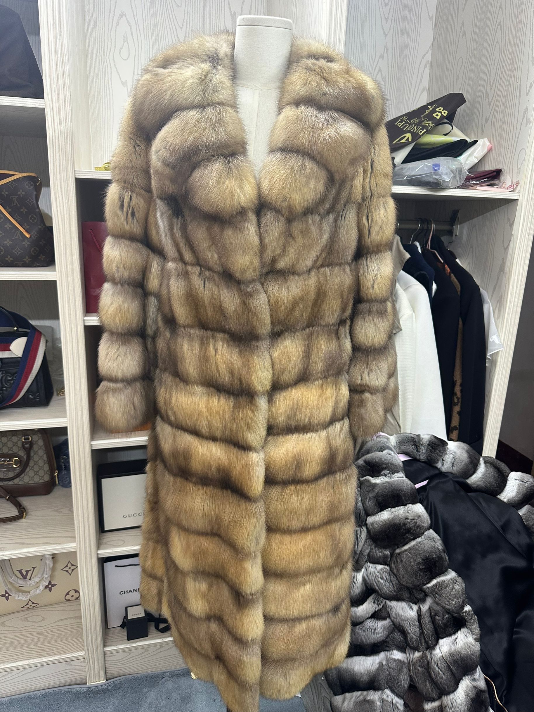 俄罗斯紫貂满天星西装领浅金色琥珀色长款宽大袖子皮草大衣外套女