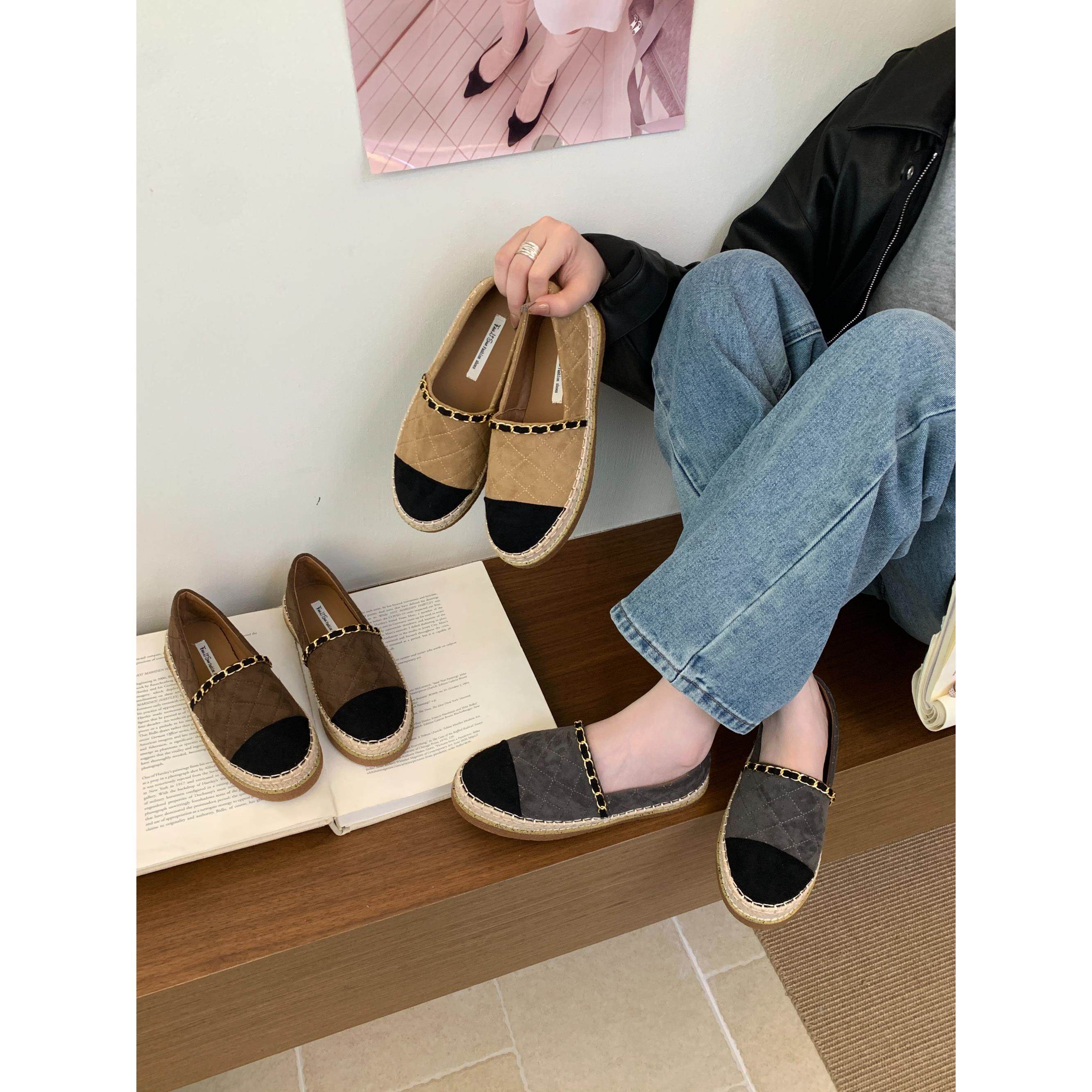 韩版圆头绒面拼色金属链子渔夫鞋女2025年新款秋百搭舒适中口单鞋