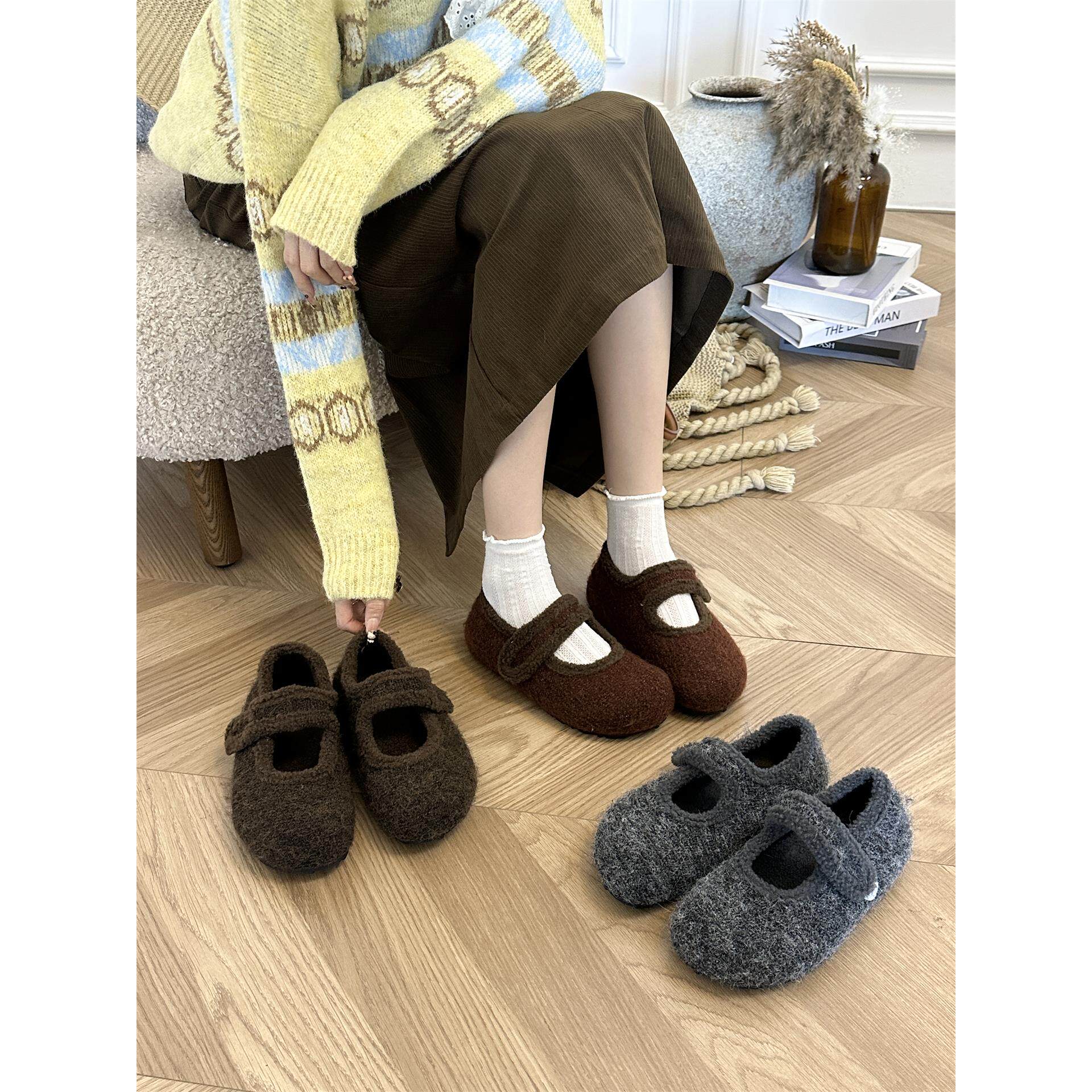 2025年秋季新款复古加绒圆头浅口羊毛绒乐福鞋女百搭休闲厚底棉鞋