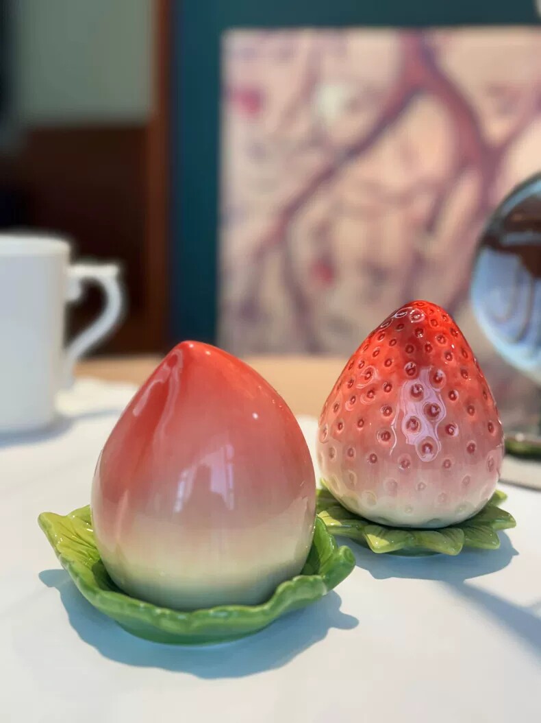 陶瓷牙签盒寿桃牙签罐家居餐厅装饰品水蜜桃造型牙签筒生日礼物
