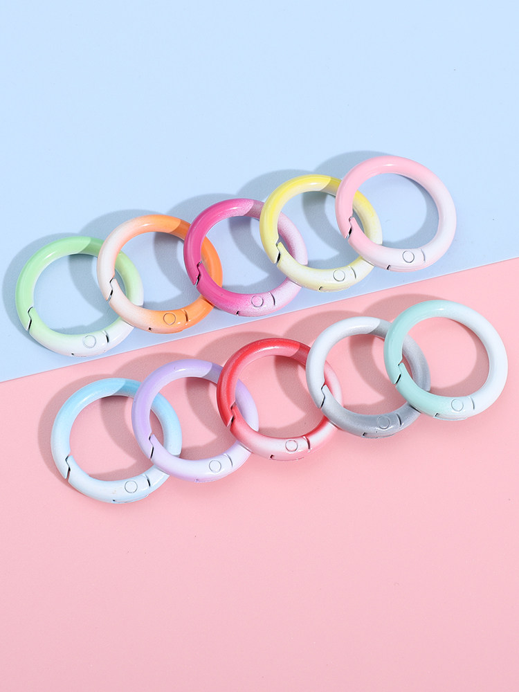 CUTE CANDY COLOR GRADIENT ALLOY ROUND KEYCHAIN MOBILE PHONE CHAIN SPRING BUCKLE BAG BAG CAR HANGING HANDMADE DIY MATERIAL