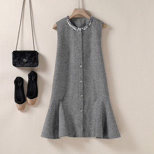 女装 新款 2026春季 小香风毛呢背心裙亮片圆领荷叶摆A字显瘦连衣裙