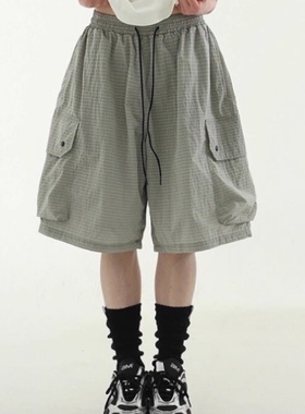 韩国代购25S/S grid pattern paper cargo banding shorts 半腿裤