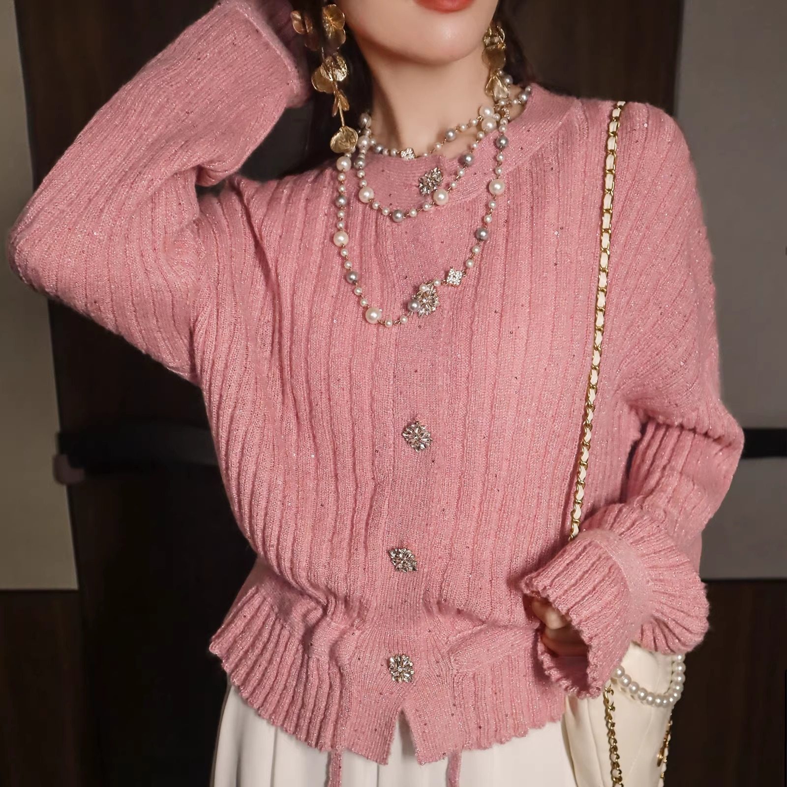 温柔轻奢法式亮丝珠片粉色收腰抽绳设计感圆领坑条针织毛衣开衫女,女装/女士精品,毛衣,淘宝优惠券,粉丝福利购,淘宝优惠卷