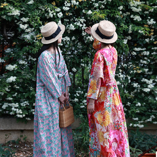 夏花/听花香2025新款巨好看年轻款度假连衣裙文艺范松弛感女袍子