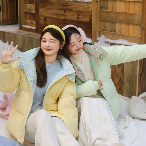 大码百分百女装微胖mm秋冬甜美保暖撞色格纹拼接羽绒服外套