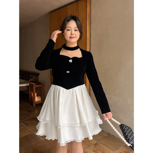 大码百分百女装微胖2024早春新款显瘦挂脖连衣裙丝绒礼服年会裙