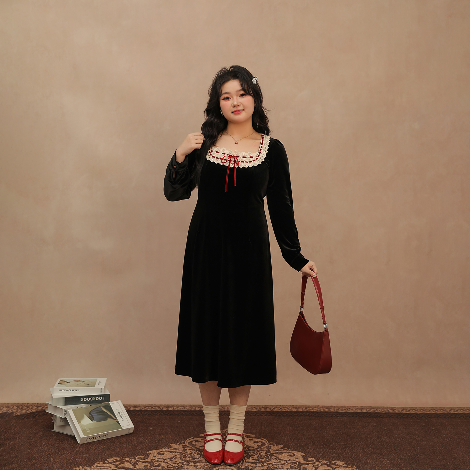 DM100法式弹力丝绒赫本风连衣裙