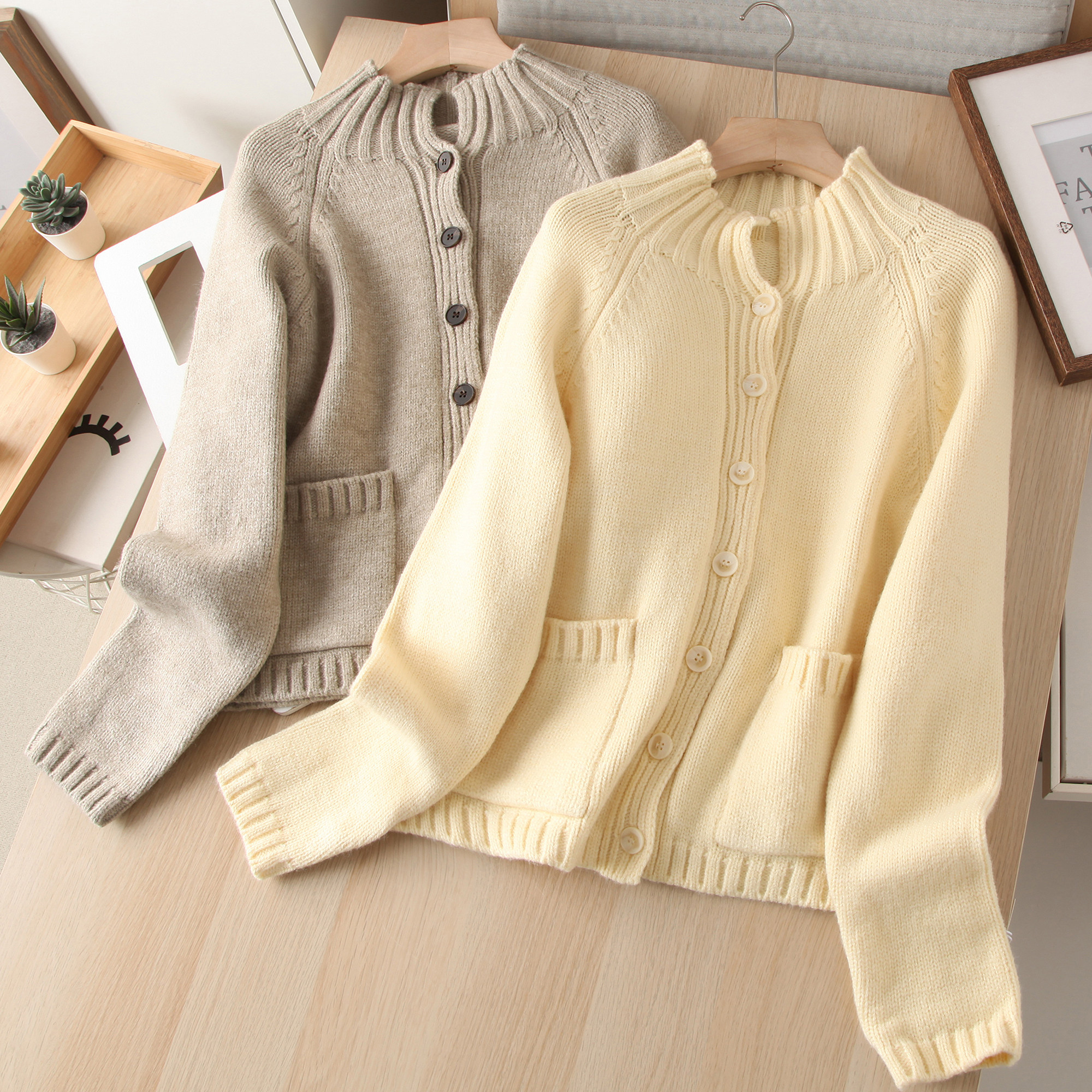 2026春季 小众设计感半高领插肩宽松休闲版口袋针织毛衣开衫,女装/女士精品,毛衣,淘宝优惠券,粉丝福利购,淘宝优惠卷