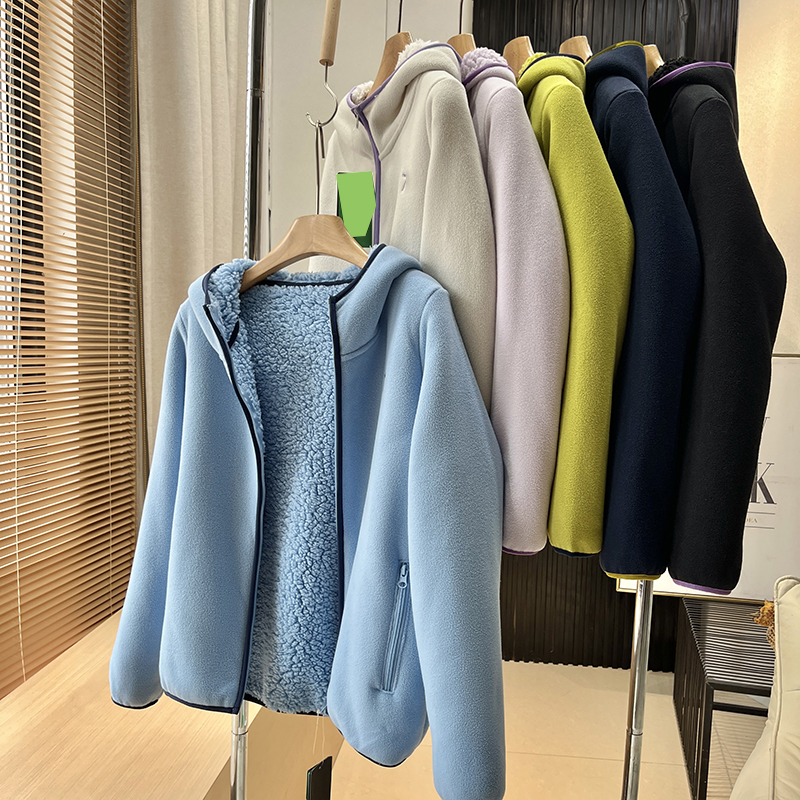 宽松休闲连帽摇粒绒外套