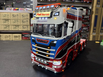 田宫斯堪尼亚770s遥控车8x4拖头1/14rc遥控车模型车半挂车