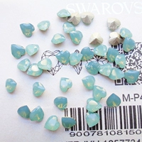 Зеленый белок 390, около 5,5*5 мм (1 шт.