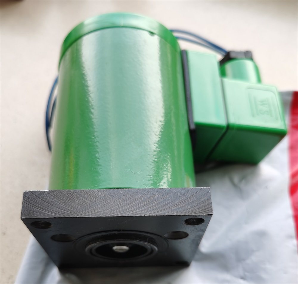 上海申威达飞达牌切纸机液压电磁阀(电磁铁)组件常开常闭