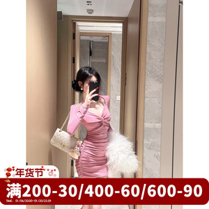 雅乔【三千金】秋冬新款长袖打底裙扭结抽褶针织连衣裙包臀短裙