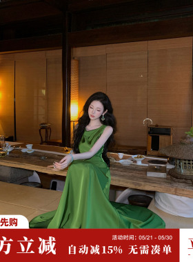 Sun雅乔【绿雾回廊】夏季高腰A字裙设计感收腰缎面无袖大摆连衣裙