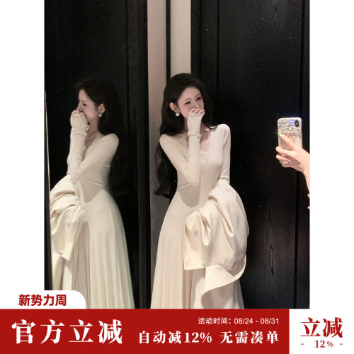Sun雅乔【枕边月】秋冬新款修身温柔风不对称V领蕾丝边长袖连衣裙