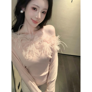 Sun雅乔 秋冬长袖露肩设计感鸵鸟毛斜肩蝙蝠袖打底羊毛套头毛衣女