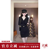 Sun雅乔 针织包臀连衣短裙 百搭交叉扭结V领长袖 曼妙曲线 秋新款