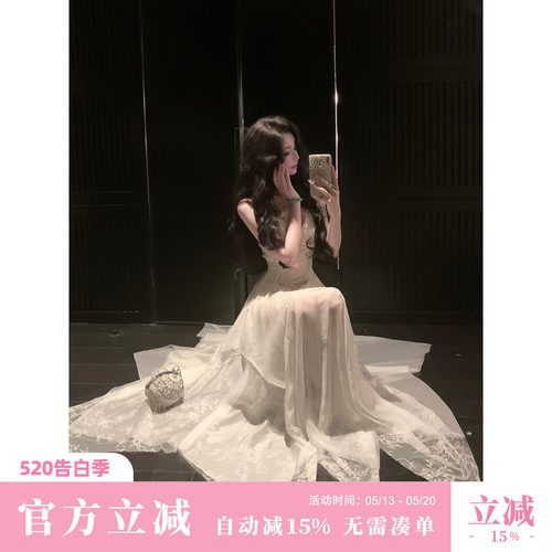 Sun雅乔【池上睡莲】夏季小众设计感V领裁片裙摆网纱吊带连衣裙