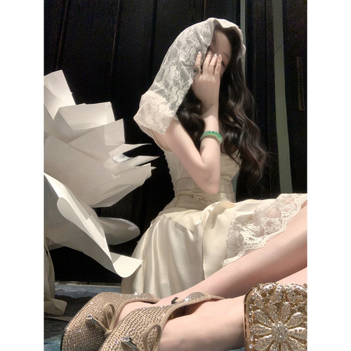 Sun雅乔【雾境神女】夏季纯欲不对称弹力蕾丝连帽荡领修身上衣女