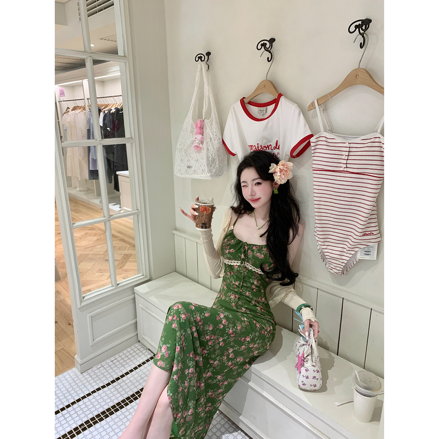 Sun雅乔【新品预热】印花吊带连衣裙