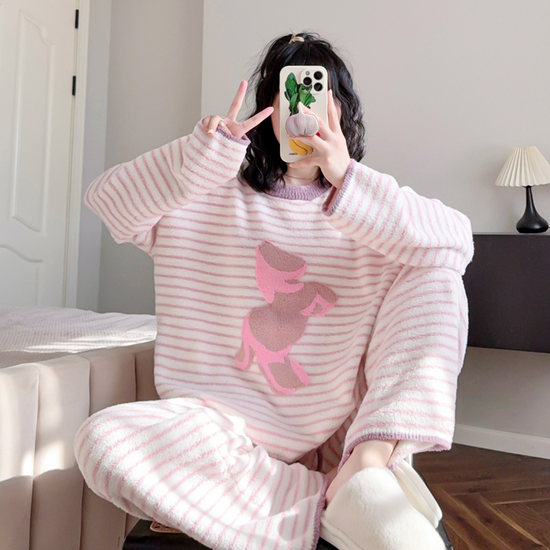 卡通条纹睡衣女冬季软绵绵家居服