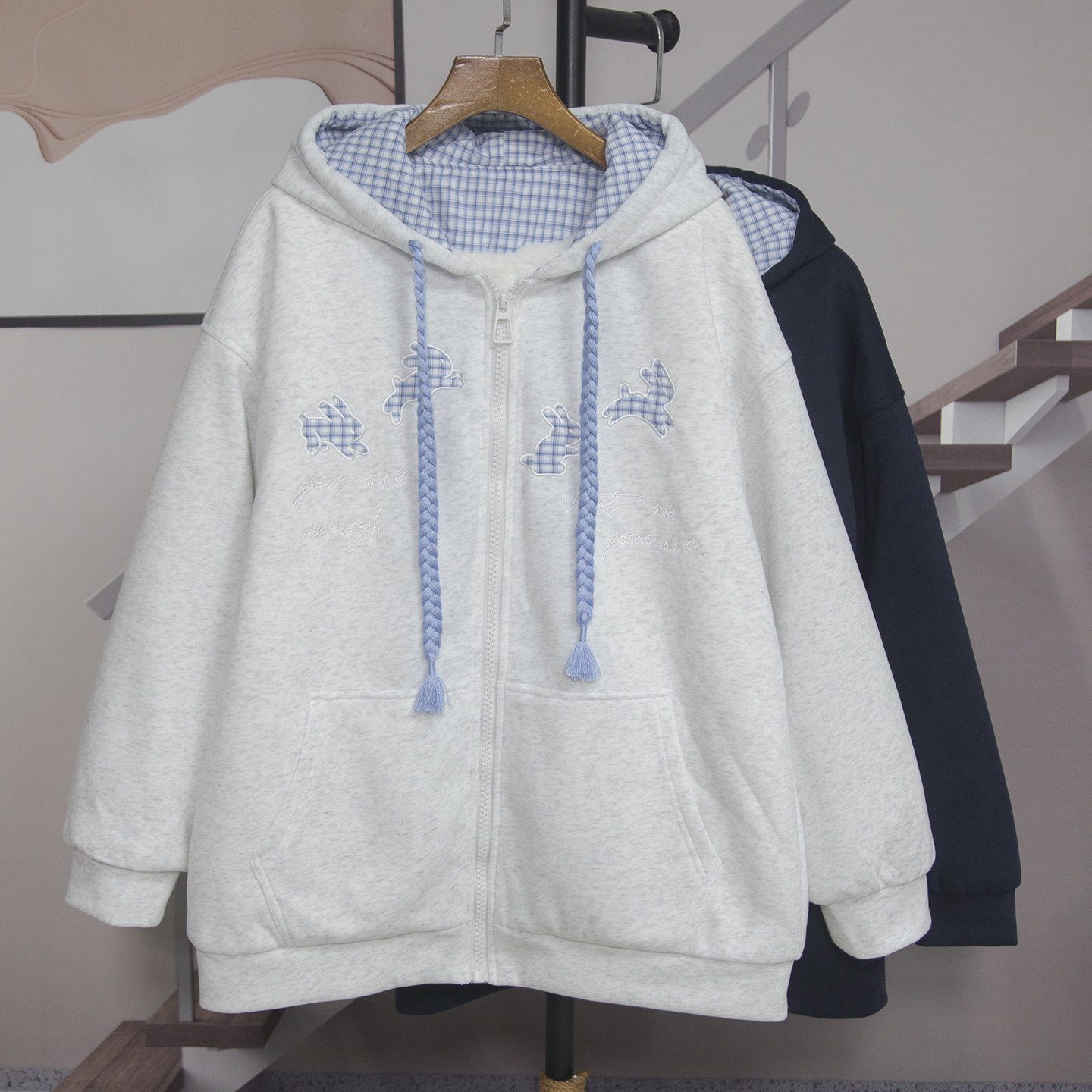 时尚休闲连帽加绒卫衣外套女2025秋冬新款百搭减龄格子拼接潮5271