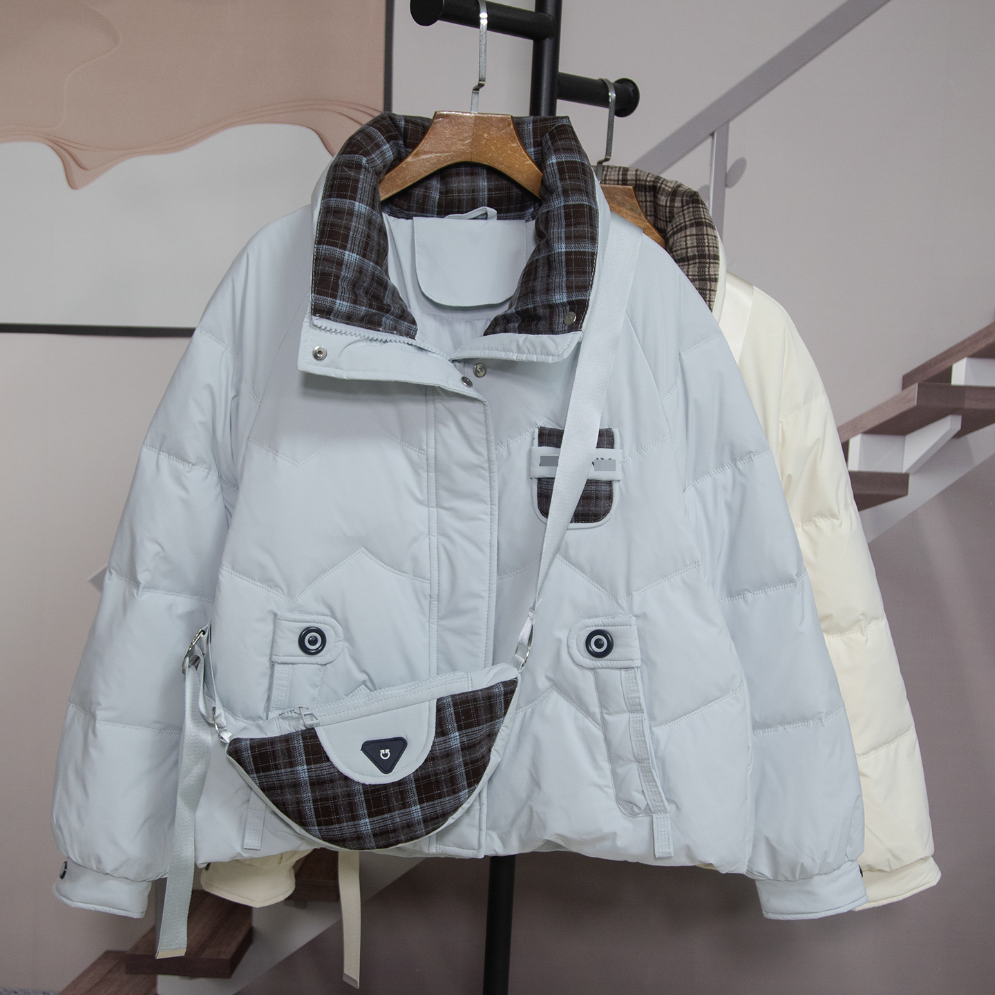 休闲带包羽绒服女新款