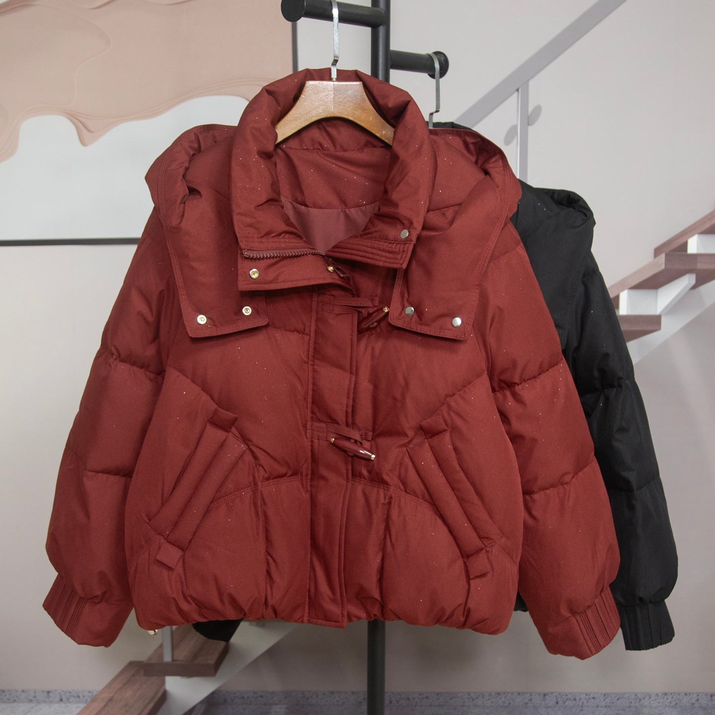 时尚带闪2025冬季新款连帽牛角扣白鸭绒羽绒服女显瘦百搭外套366,女装/女士精品,羽绒服,淘宝优惠券,粉丝福利购,淘宝优惠卷