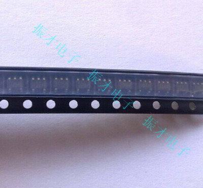 通用比较器LMC7221AIM5X 封装SOT23-5 丝印C01A