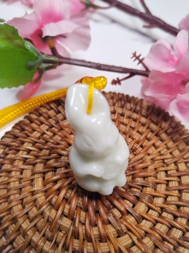 陕西蓝田玉前途无量可爱卡通吊坠包坠万能饰品天然藏品直销