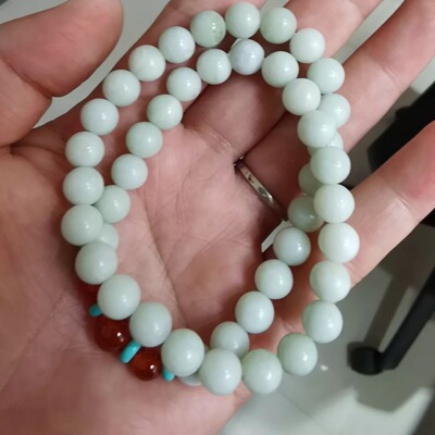 蓝田玉手串浅绿翠色绕两圈卡8圆珠精品