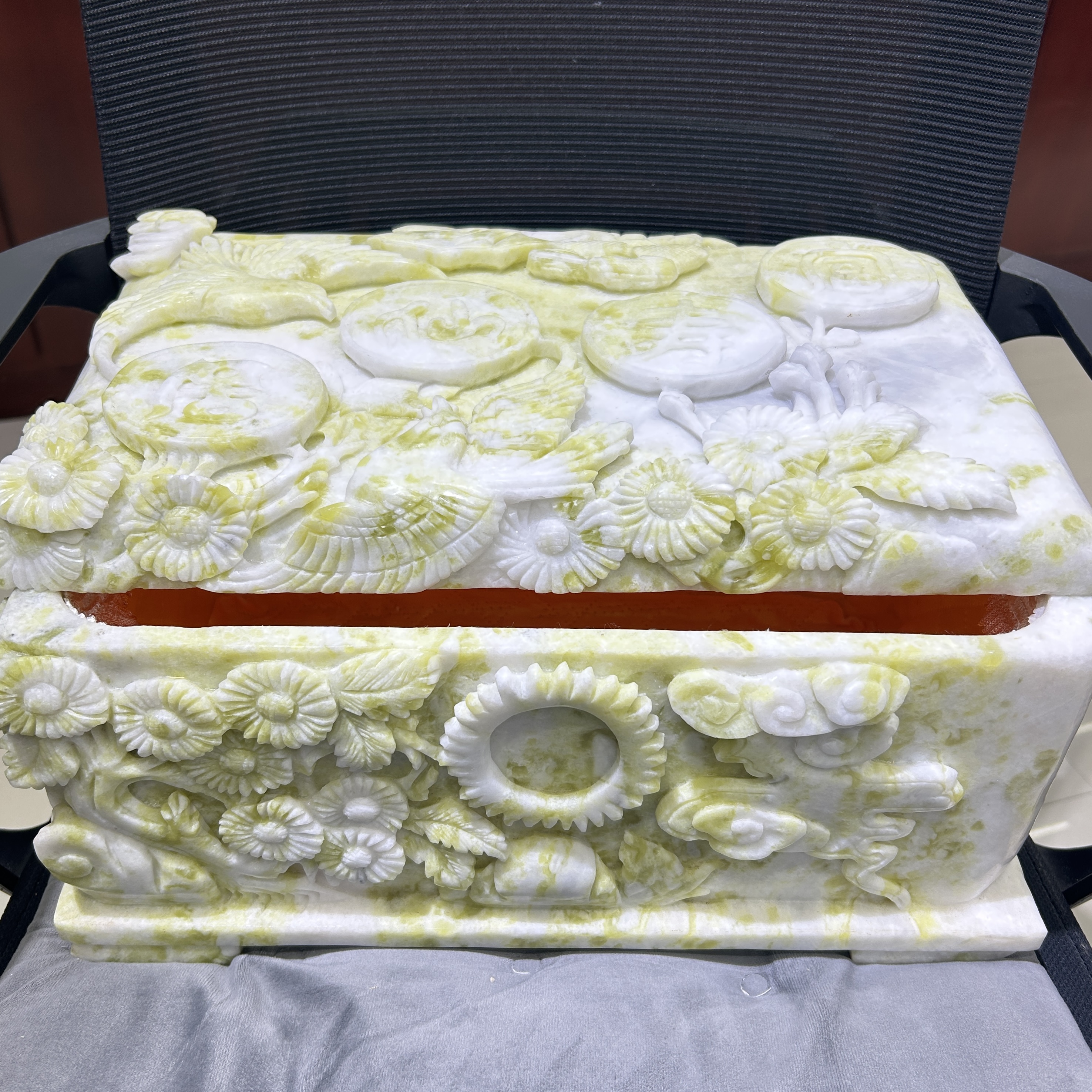 蓝田玉寿盒精品收藏级别实物源图加大款