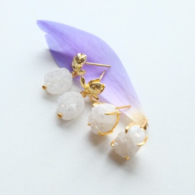 白天然晶芽小椭圆耳钉