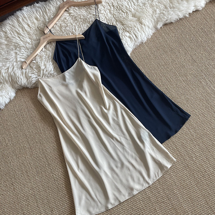 斜裁吊带连衣裙细肩带中长款柔软