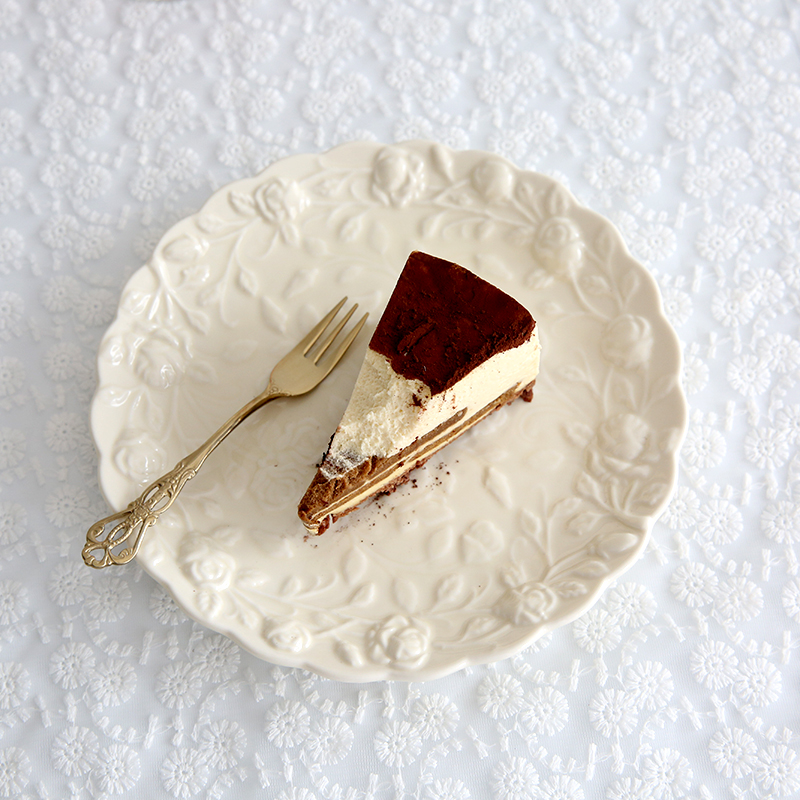 法式浪漫奶油色玫瑰陶瓷浮雕