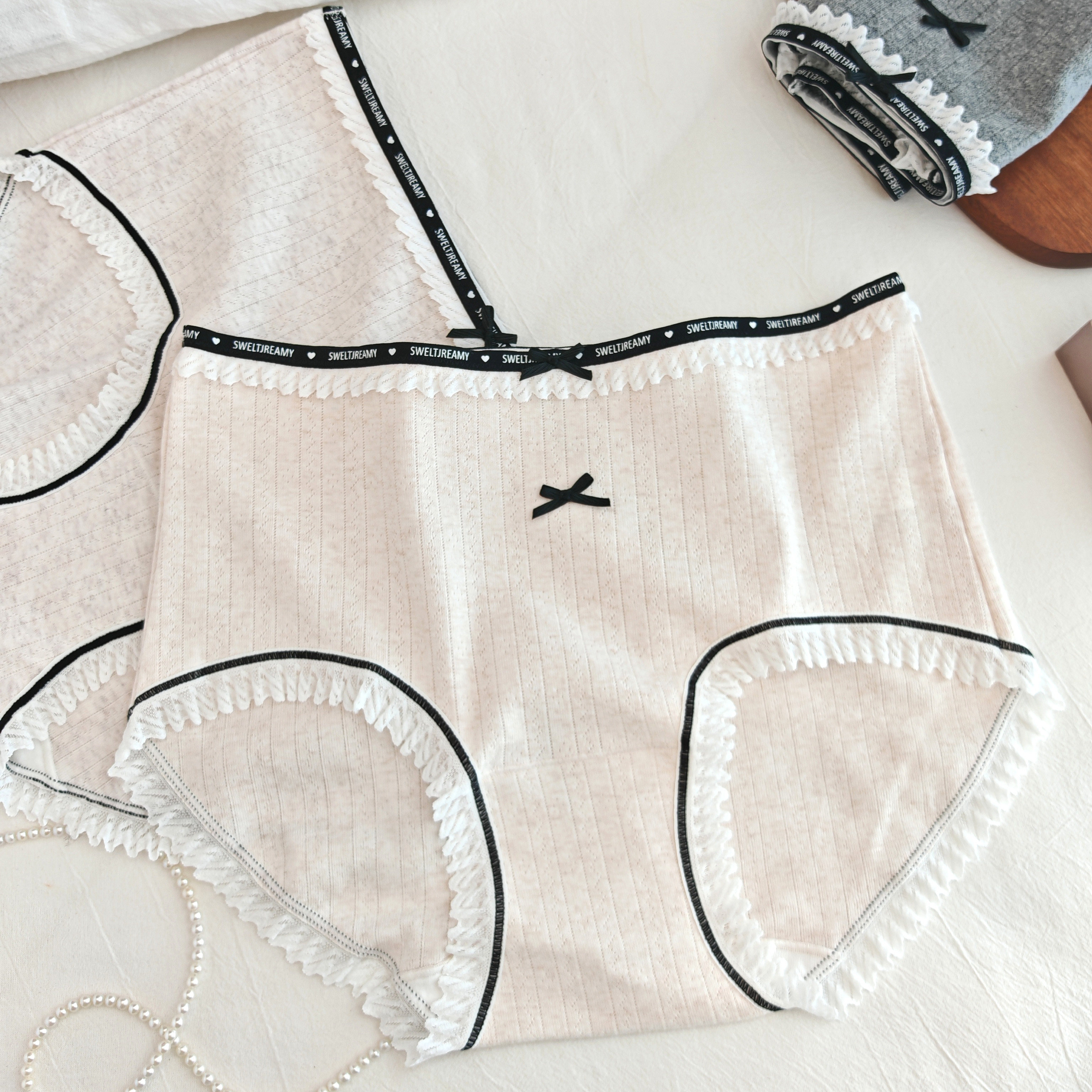 秋冬新款纯棉少女内裤A类婴儿棉短裤中腰透气包臀全棉裆10A抑菌,女士内衣/男士内衣/家居服,女三角裤,淘宝优惠券,粉丝福利购,淘宝优惠卷