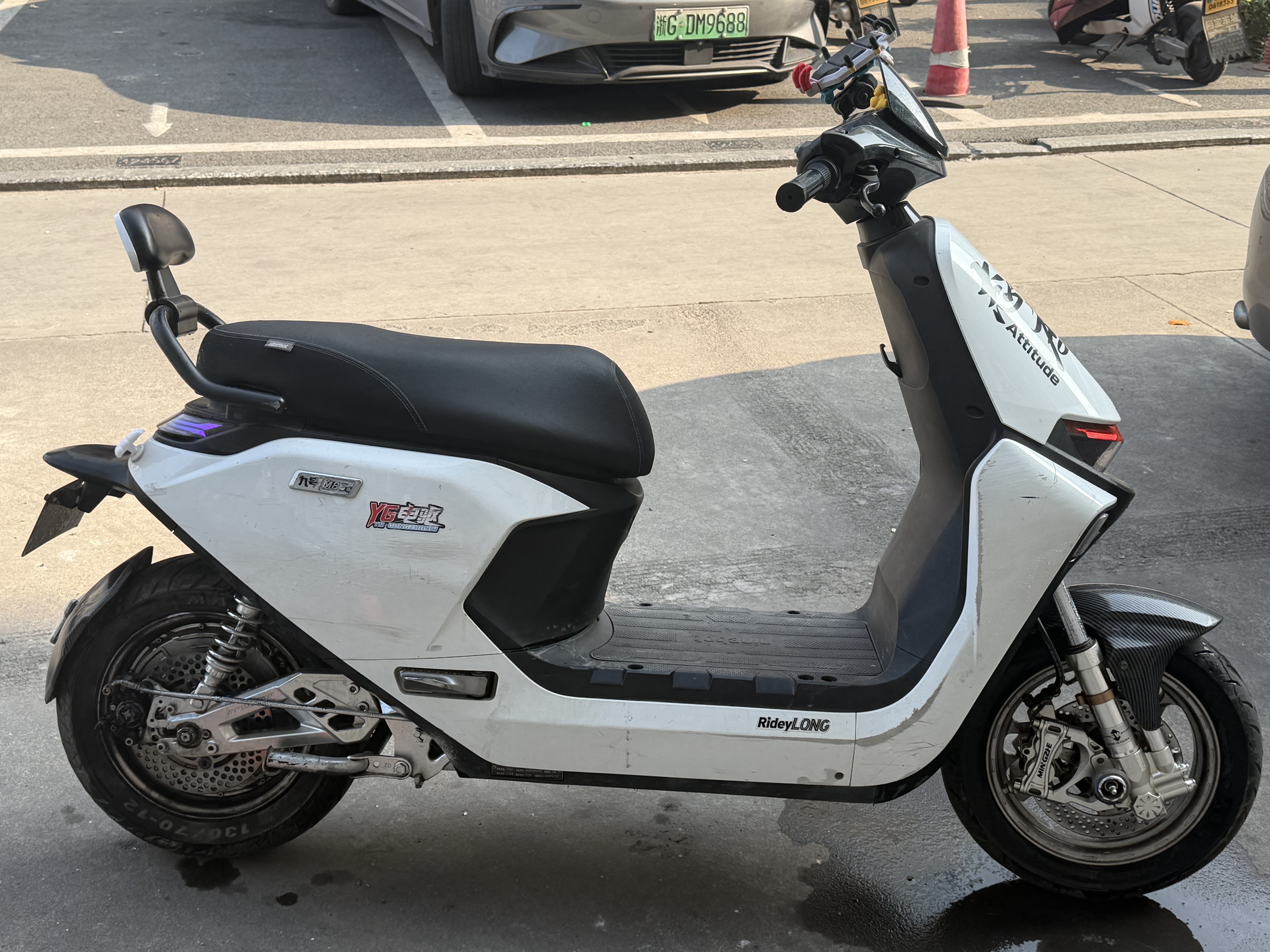 5秒破百 九号m85c7668 apt500拉3000wp电机带APP系统支持换电动力